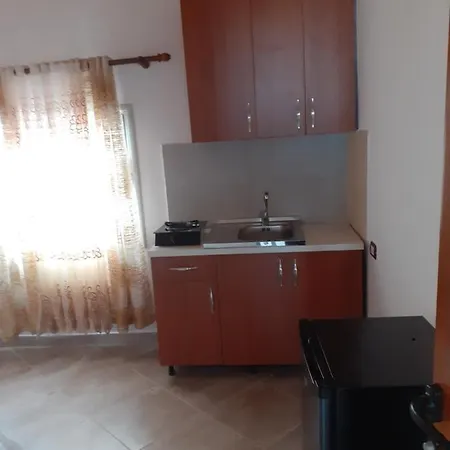 Star Room's Vlorë