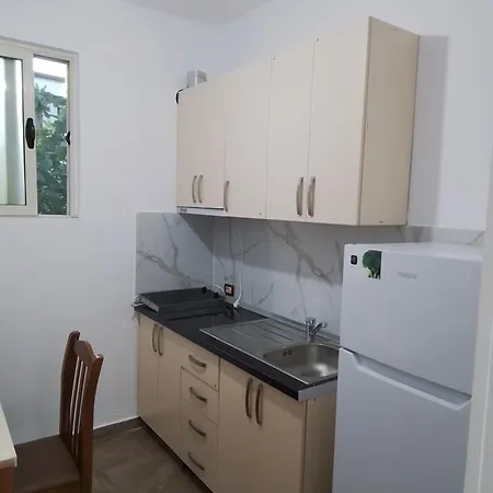 Star Room's Vlorë