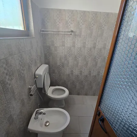 Star Room's Penzion Vlorë