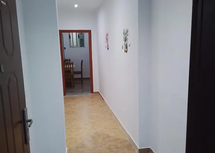 Star Room's 3* Vlorë
