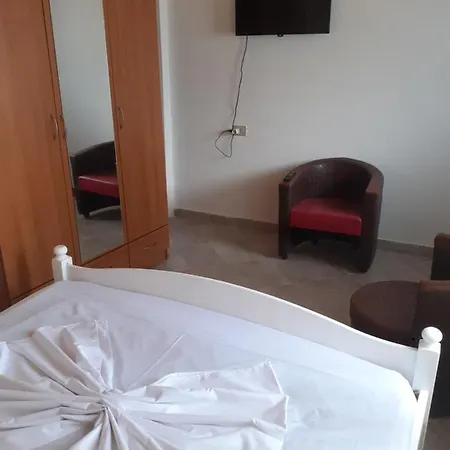 Star Room's 3* Vlorë