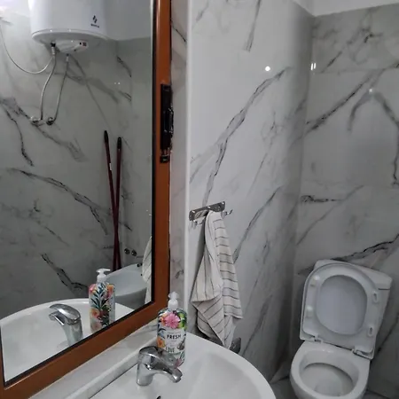 Star Room's Vlorë