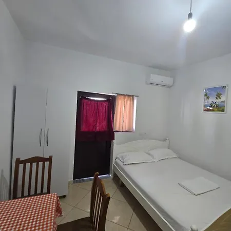 Star Room's 3*