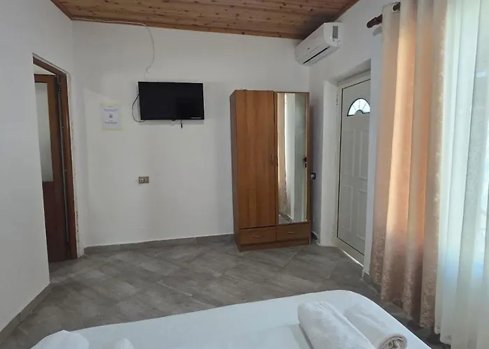 Star Room's 3* Vlorë